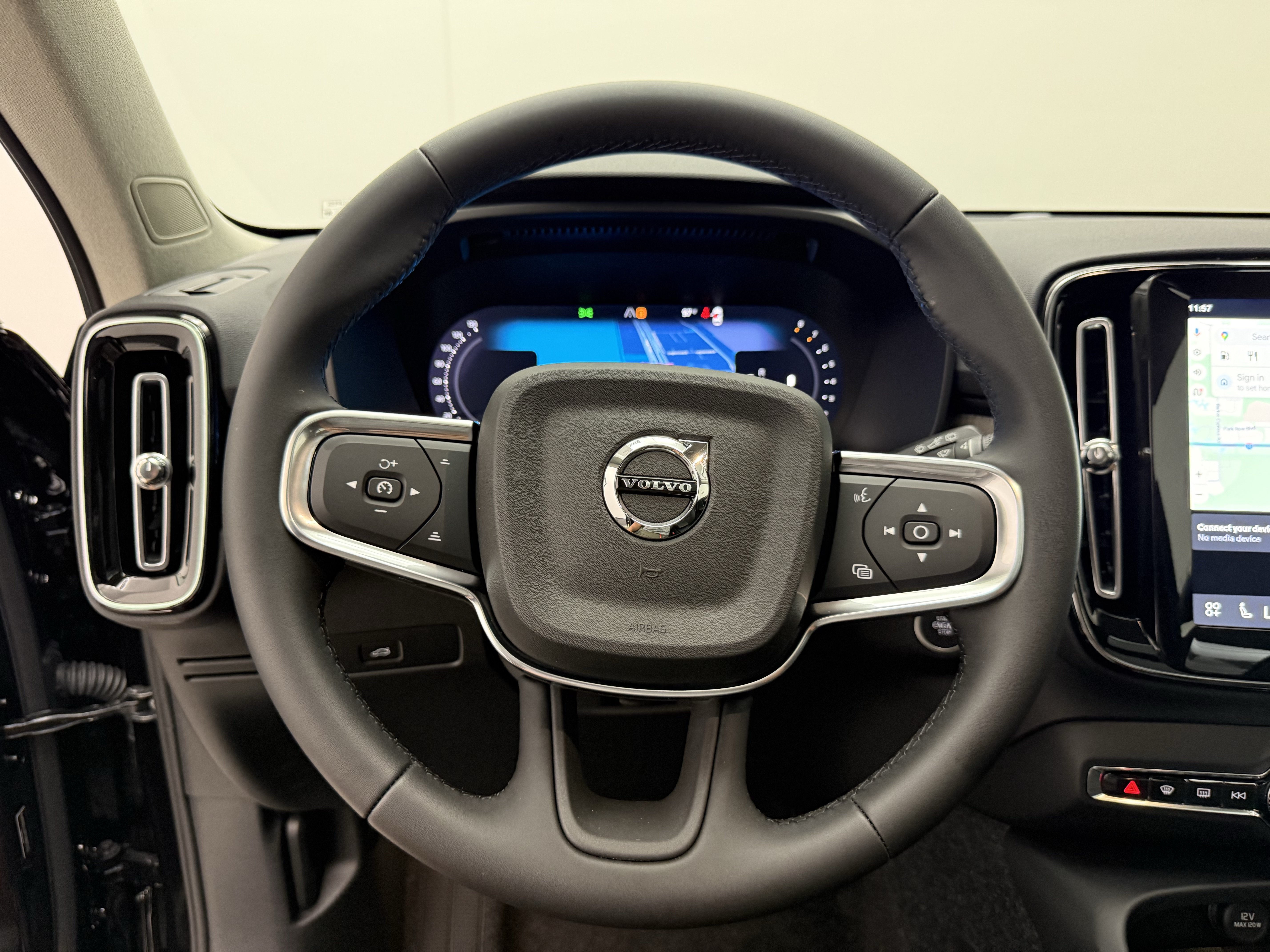 New 2026 Volvo XC40 B4 Core w/ Protection Package Premier FWD image 15