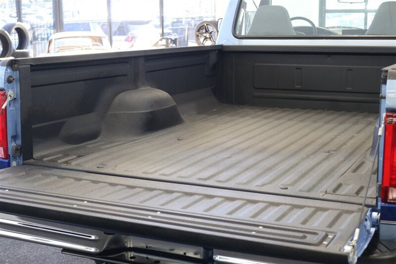 Used 1997 Ford F250 4x4 Regular Cab Heavy Duty image 43