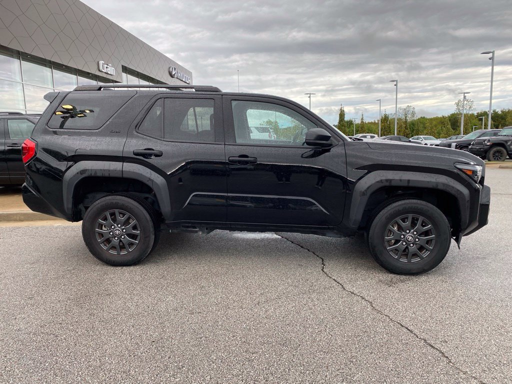 Used 2025 Toyota 4Runner SR5 RWD image 9