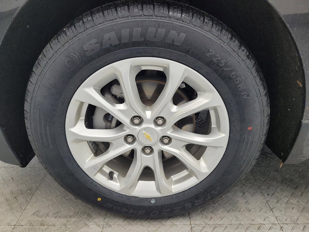 Used 2021 Chevrolet Equinox LS w/ LS Convenience Package image 31