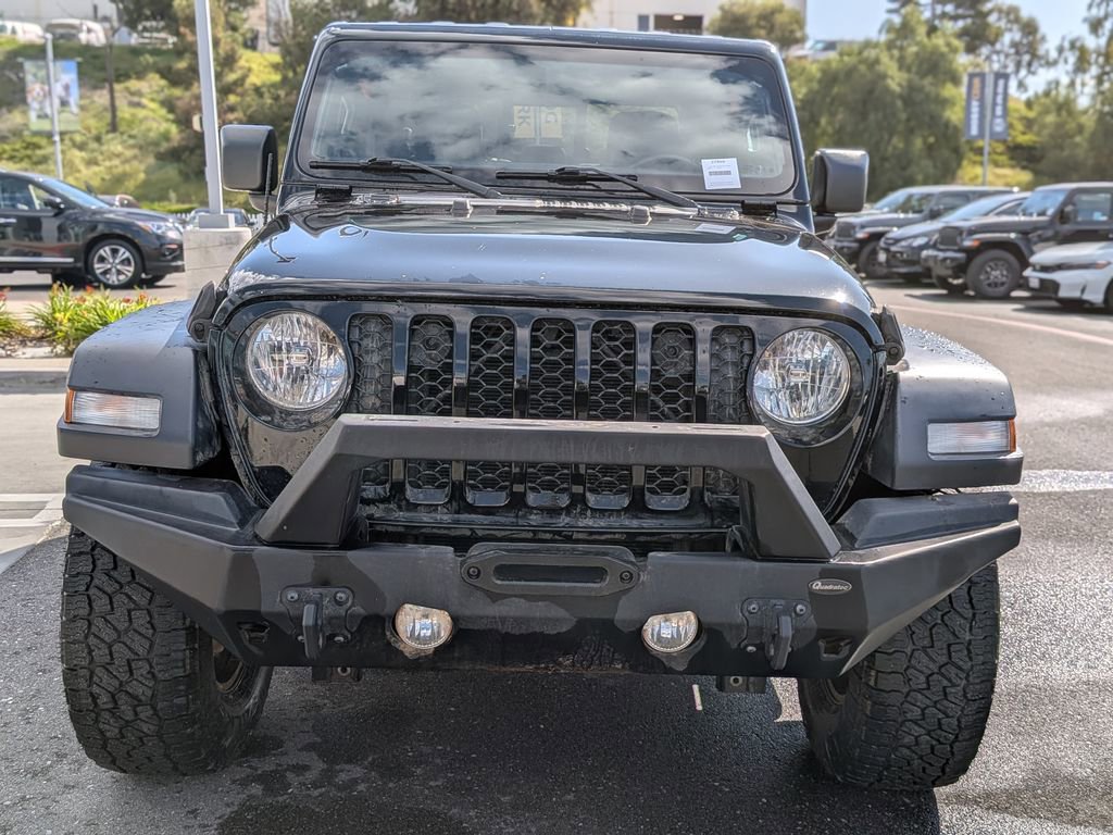 Certified 2020 Jeep Gladiator Sport w/ Quick Order Package 24S image 9