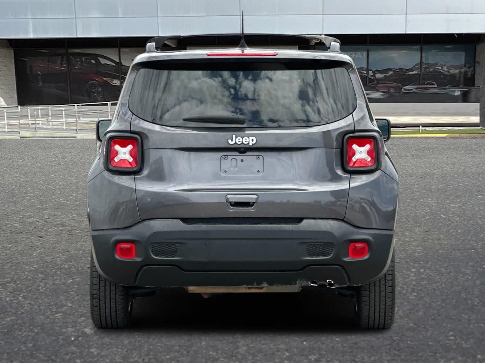 Used 2021 Jeep Renegade Latitude w/ Convenience Group AWD/4WD image 8