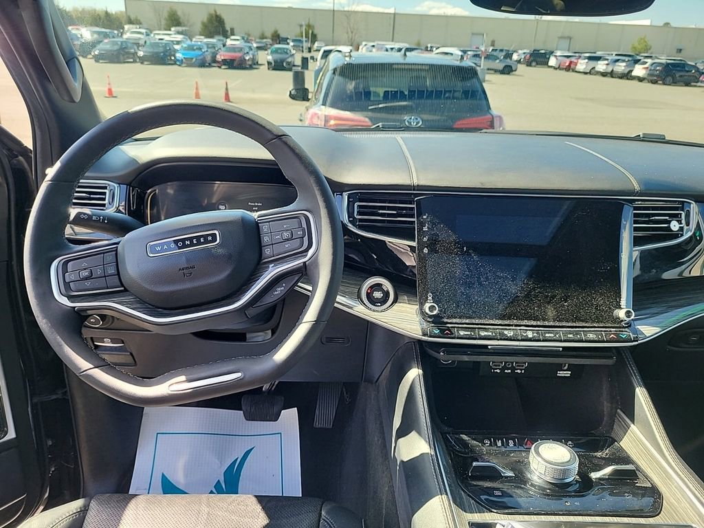 Used 2022 Jeep Wagoneer Series III w/ Premium Group I image 12