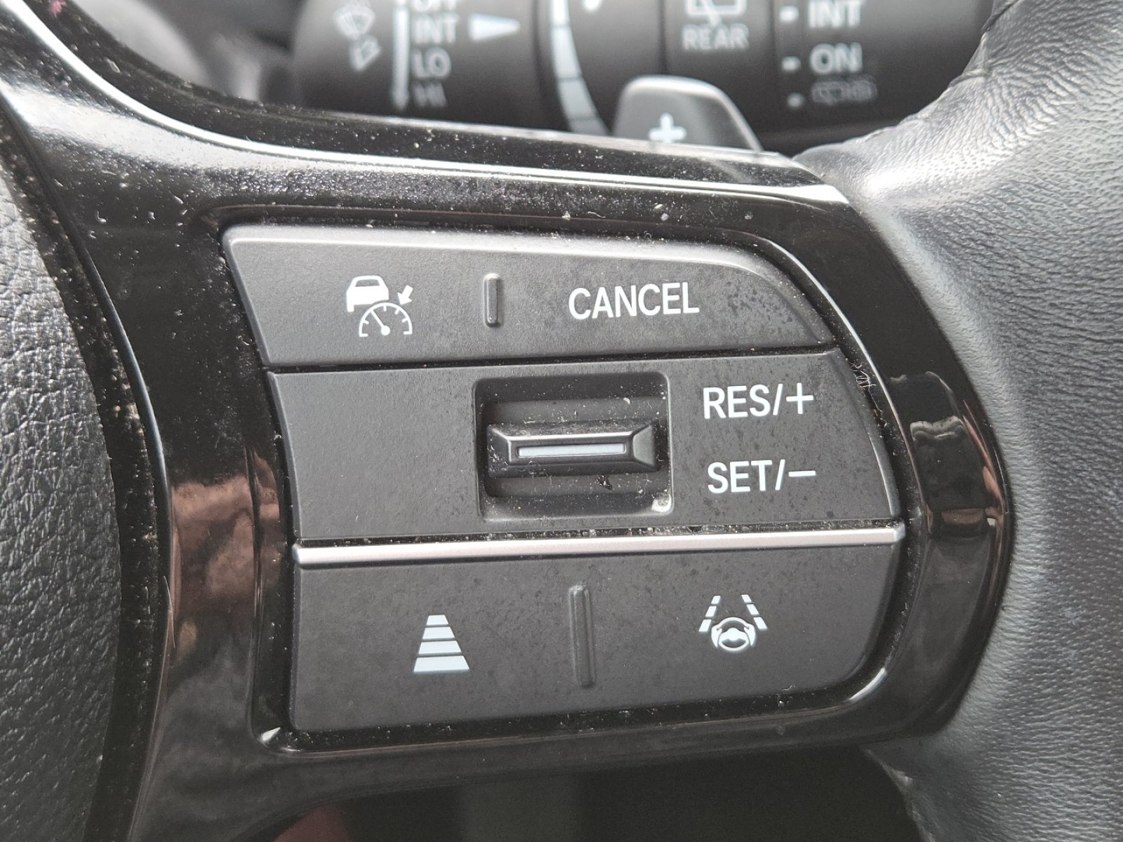 Used 2024 Honda Pilot EX-L image 5