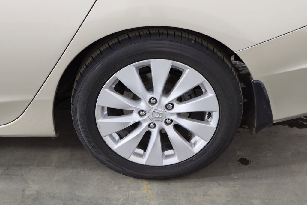 Used 2014 Honda Accord EX-L image 44