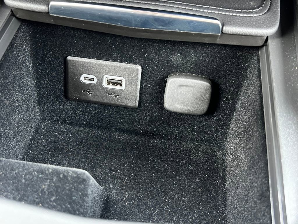 Certified 2024 Cadillac XT4 Premium Luxury w/ Cold Weather Package image 34