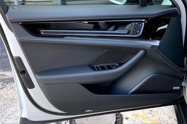 New 2026 Porsche Panamera 4 image 26