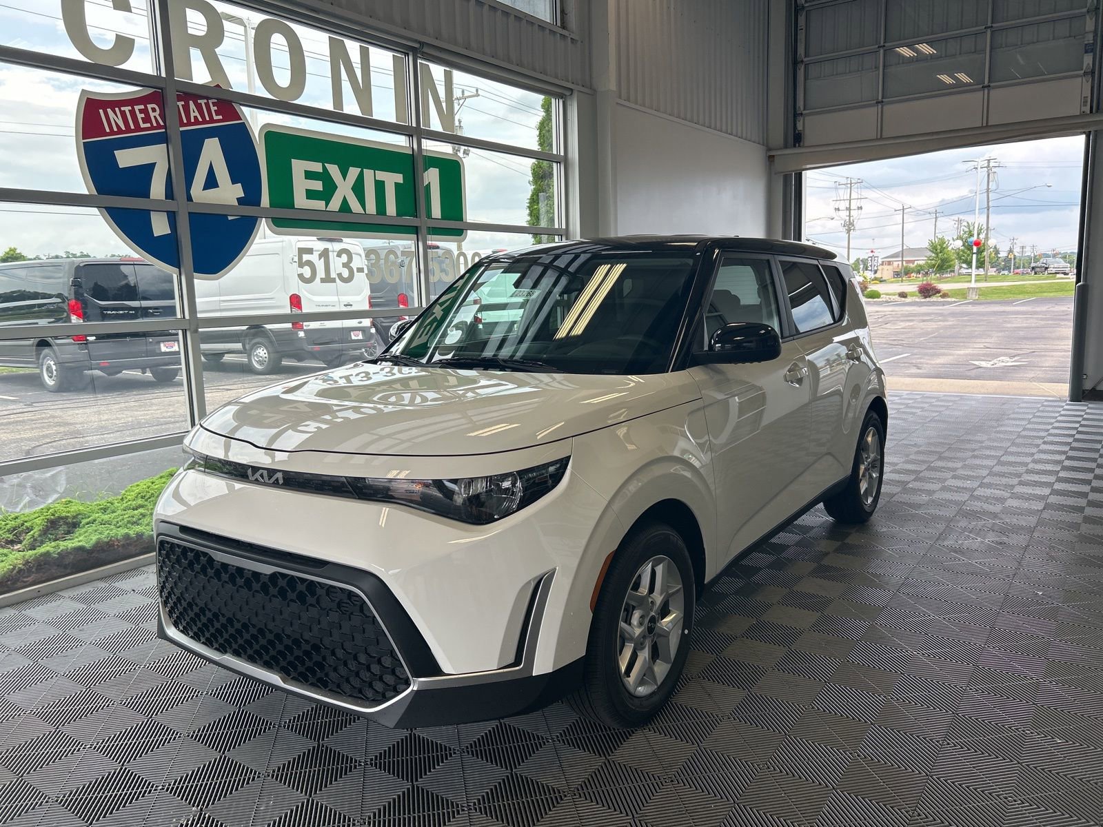 New 2025 Kia Soul S image 3