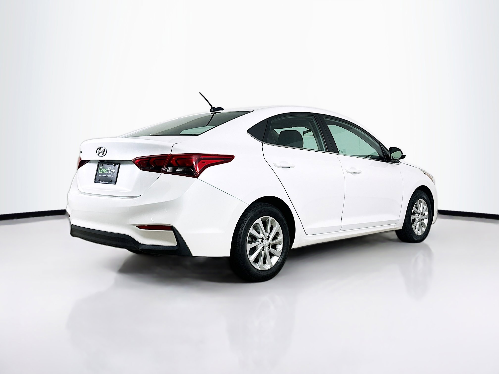 Used 2021 Hyundai Accent SEL FWD image 9