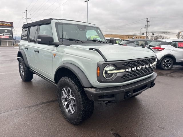 Used 2023 Ford Bronco Badlands image 3