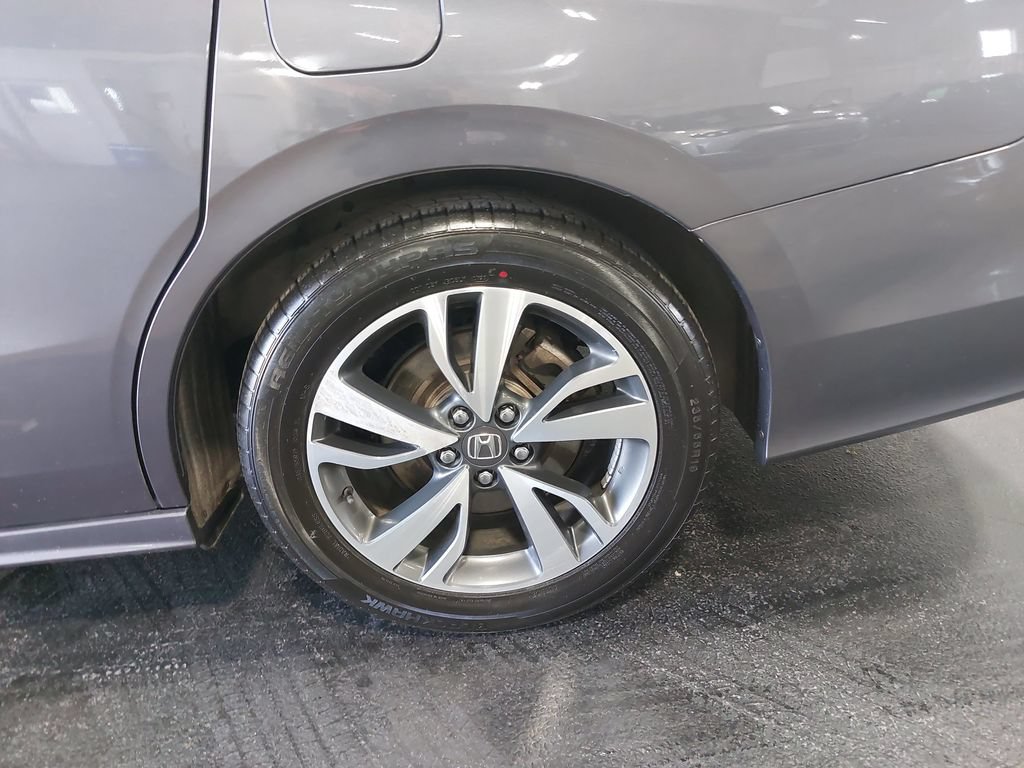Used 2023 Honda Odyssey Touring image 35