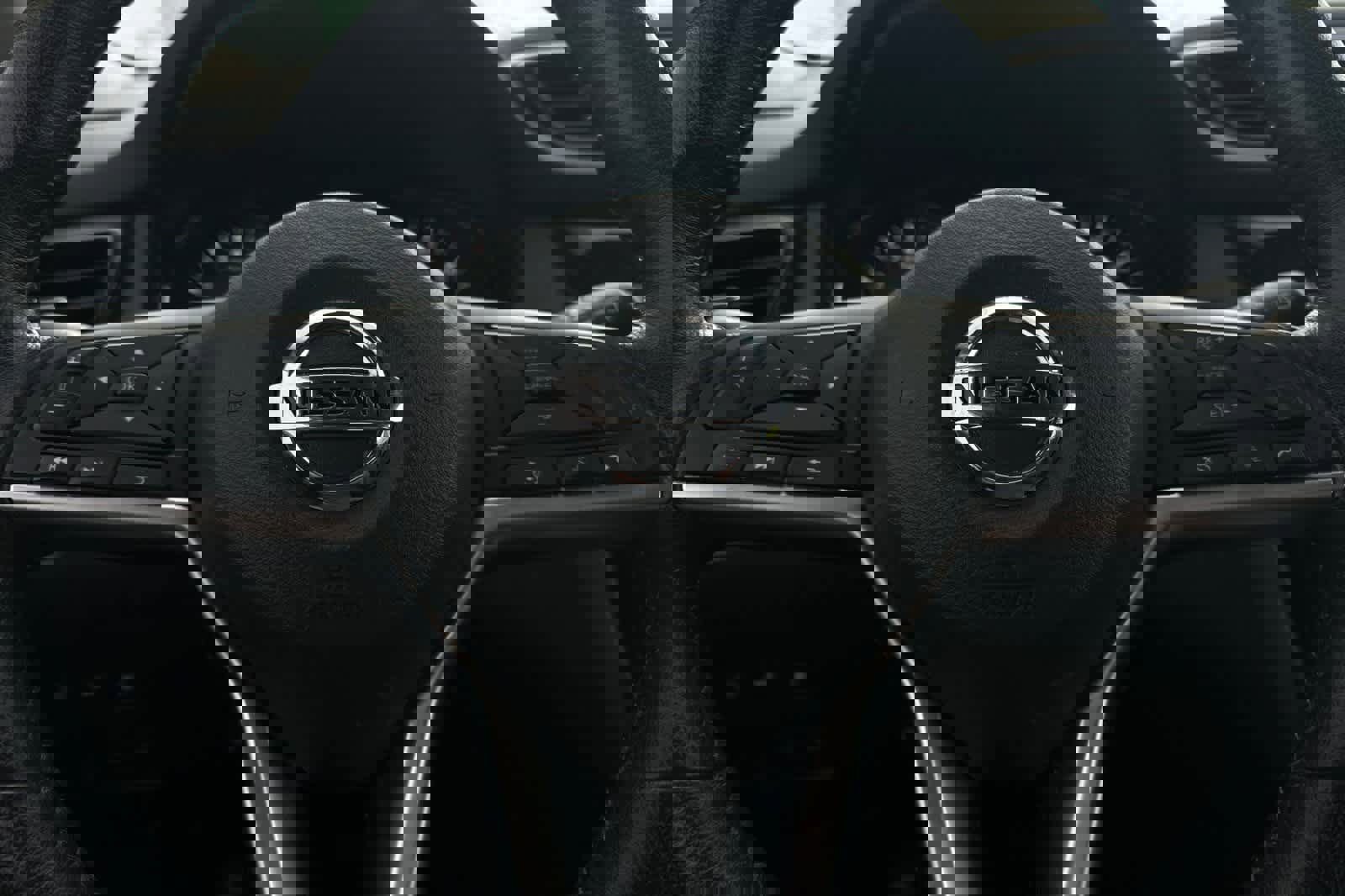 Certified 2020 Nissan Rogue SV image 25