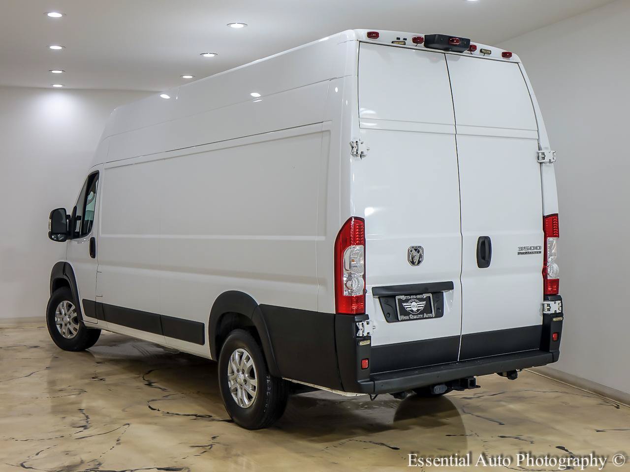 Used 2025 RAM ProMaster 3500 w/ Quick Order Package 22G SLT FWD image 6