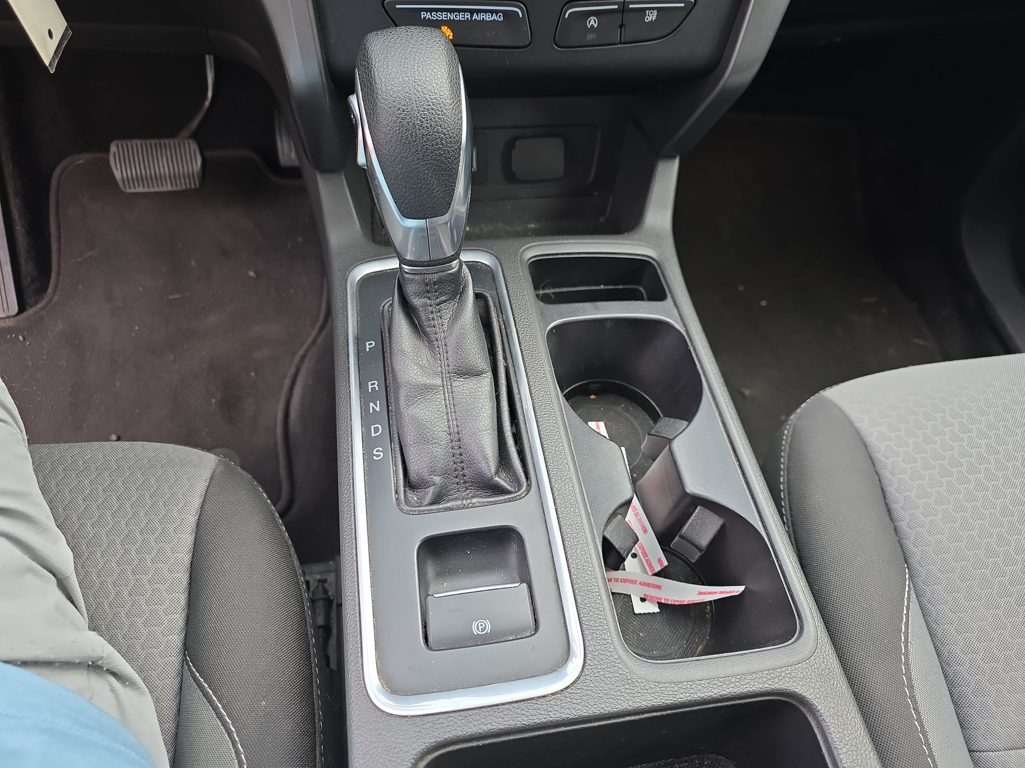 Used 2018 Ford Escape SE w/ SE Sync 3 Package AWD/4WD image 27