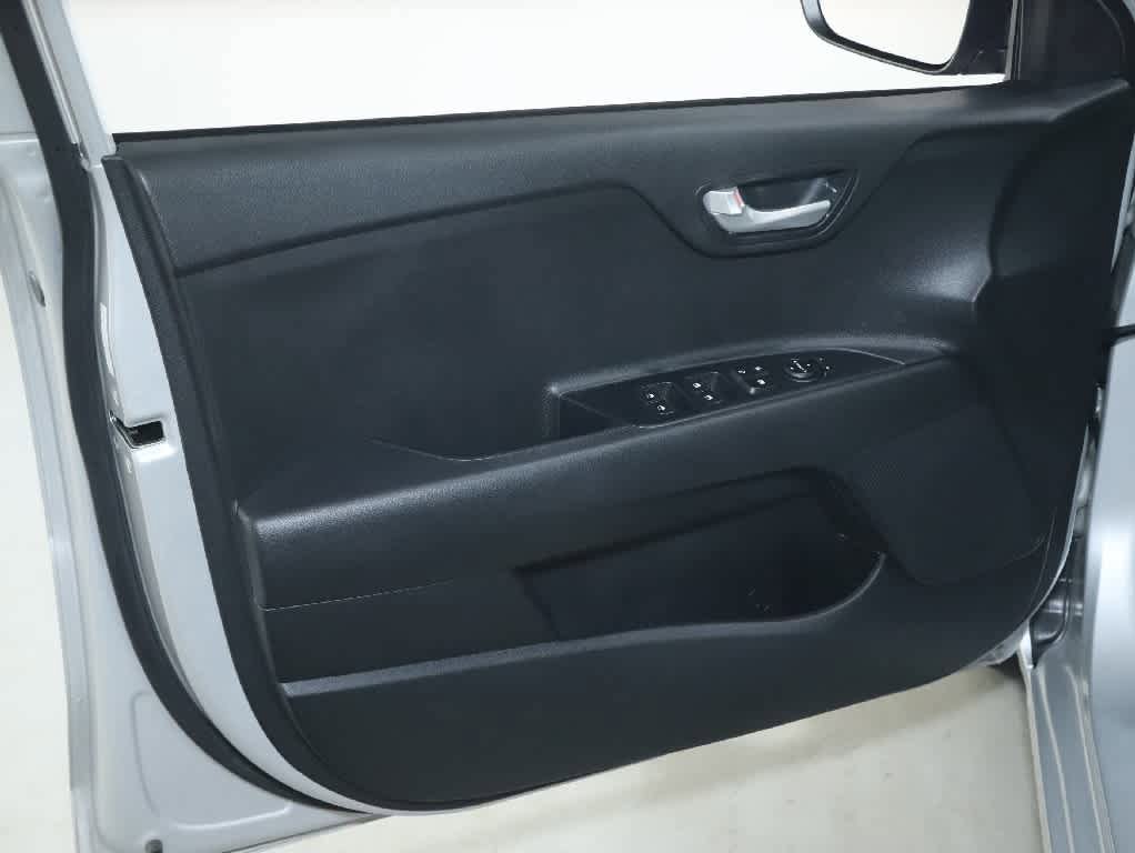 Used 2022 Kia Rio LX FWD image 15