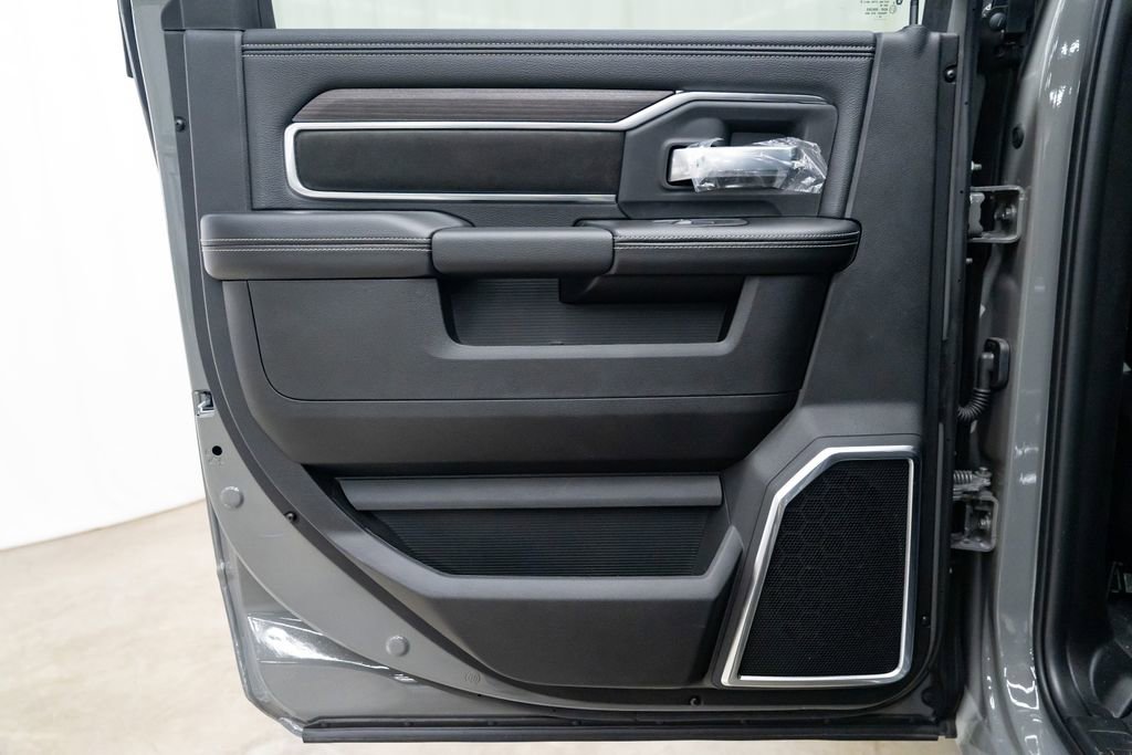 New 2026 RAM 2500 Laramie w/ Night Edition image 26