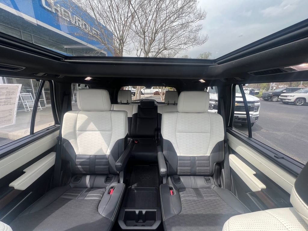 Used 2023 Toyota Sequoia Capstone image 17