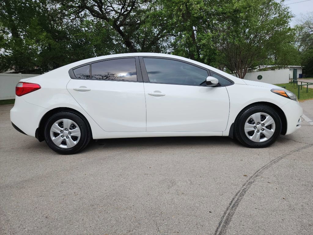 Used 2016 Kia Forte LX FWD image 8