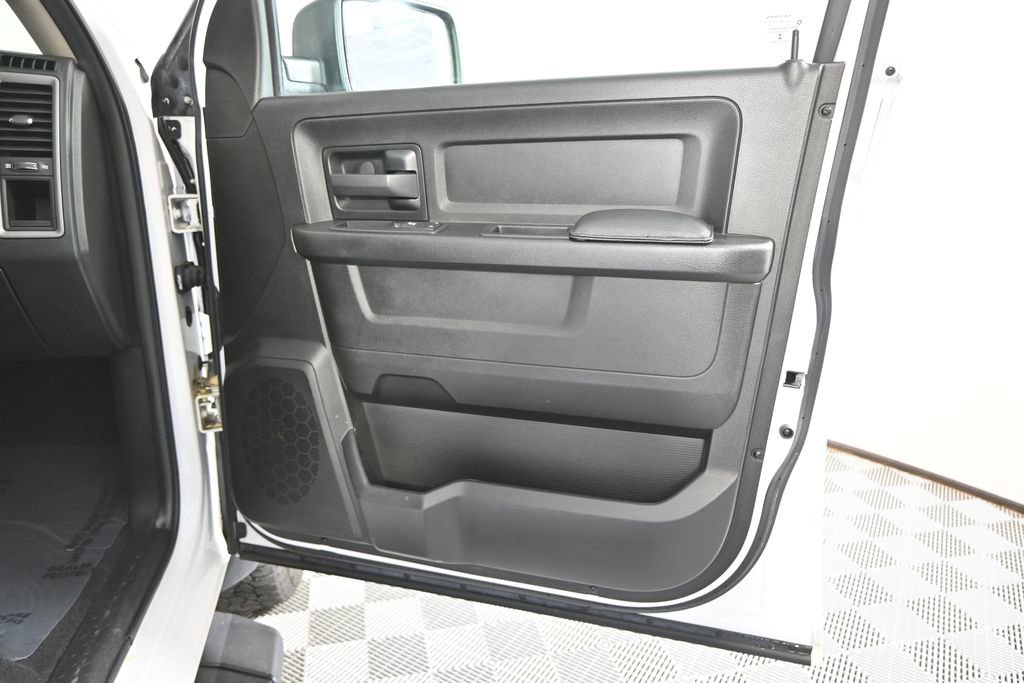 Used 2019 RAM 1500 Express w/ Express Value Package AWD/4WD image 13