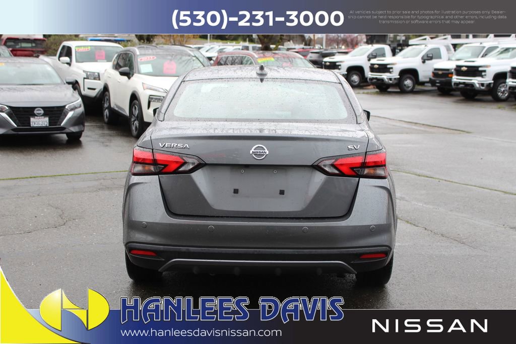 Used 2021 Nissan Versa SV image 8