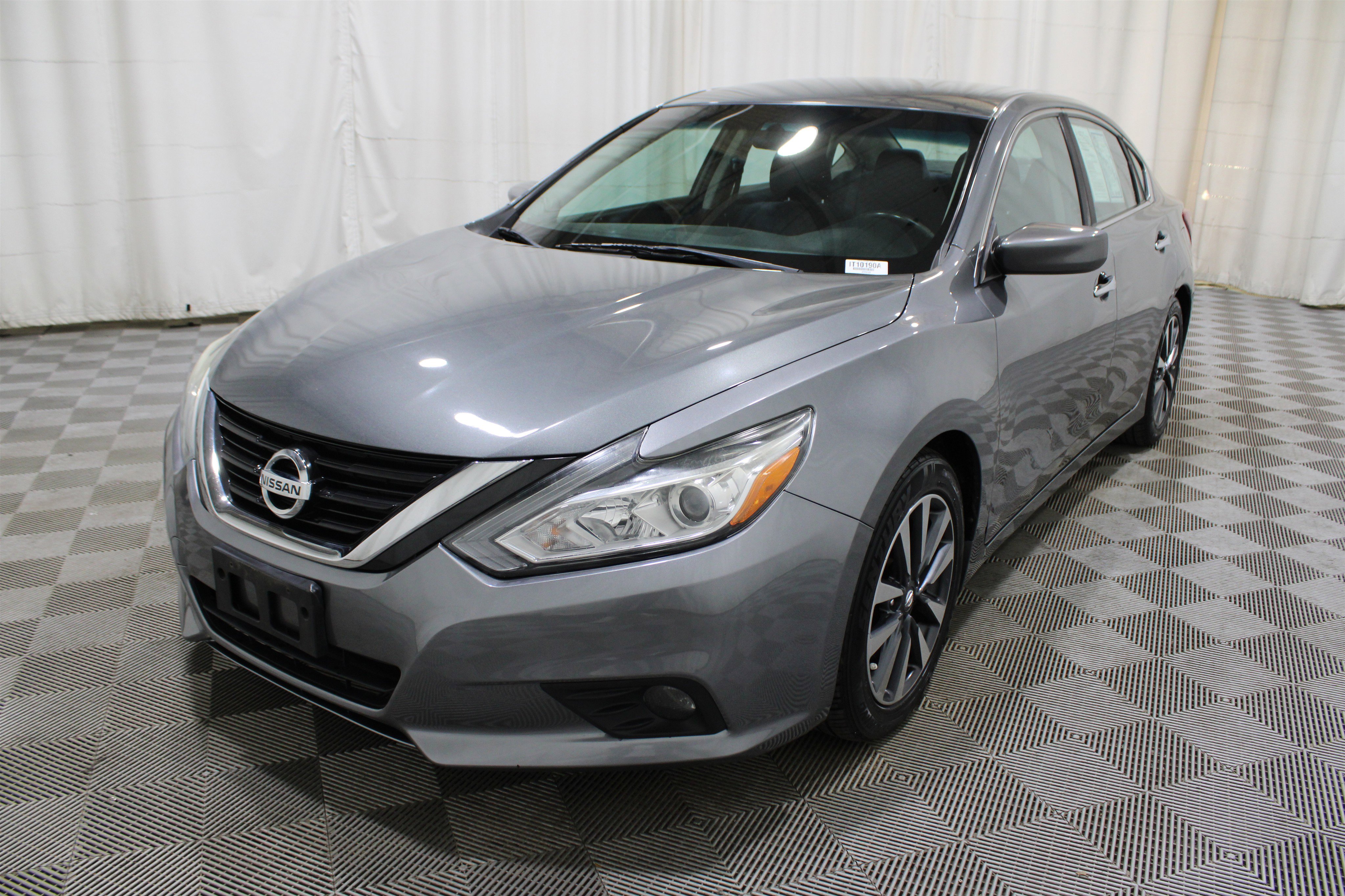 Used 2017 Nissan Altima 2.5 SV image 32