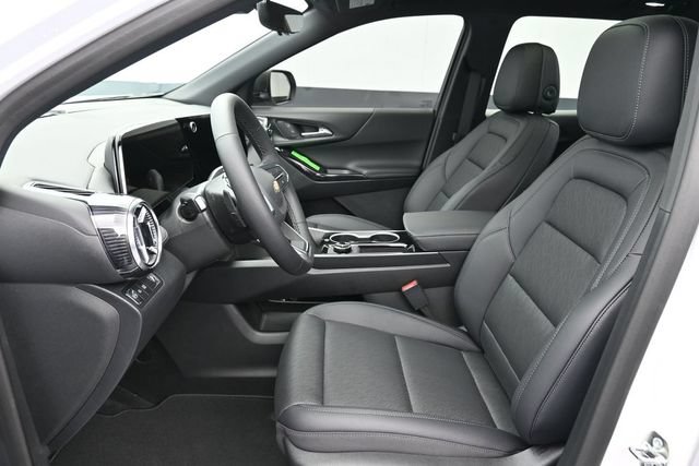 New 2026 Chevrolet Equinox LT w/ Convenience Package II FWD image 18