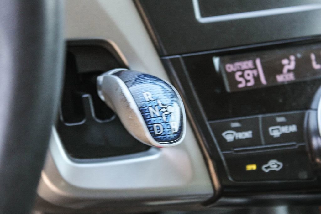 Used 2012 Toyota Prius V Five image 19