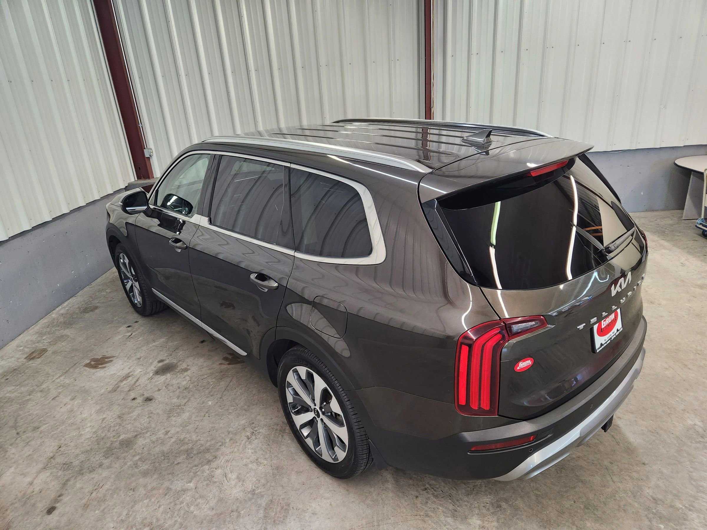 Used 2022 Kia Telluride EX w/ EX Premium Package image 20