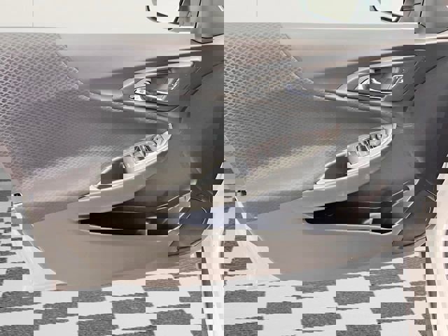 Used 2024 Chevrolet Malibu LT image 16