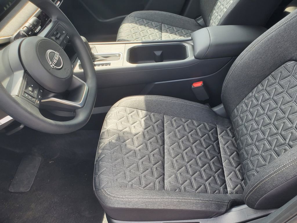 New 2025 Nissan Kicks SV w/ Charging Package image 18