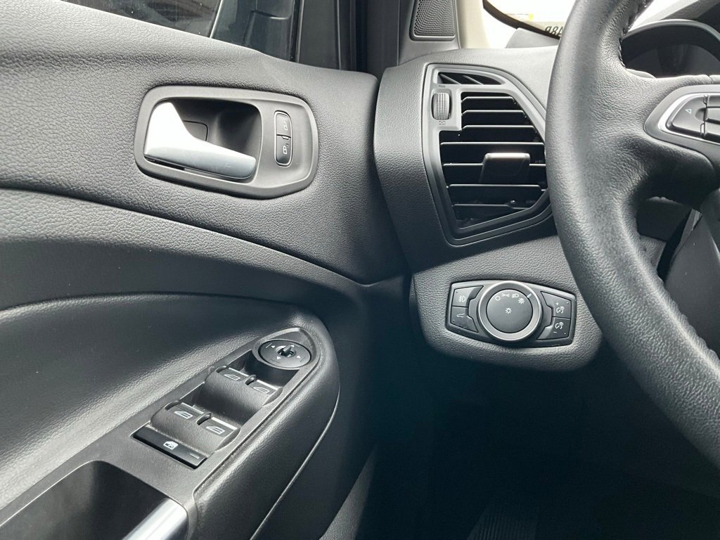 Used 2019 Ford Escape SEL image 24