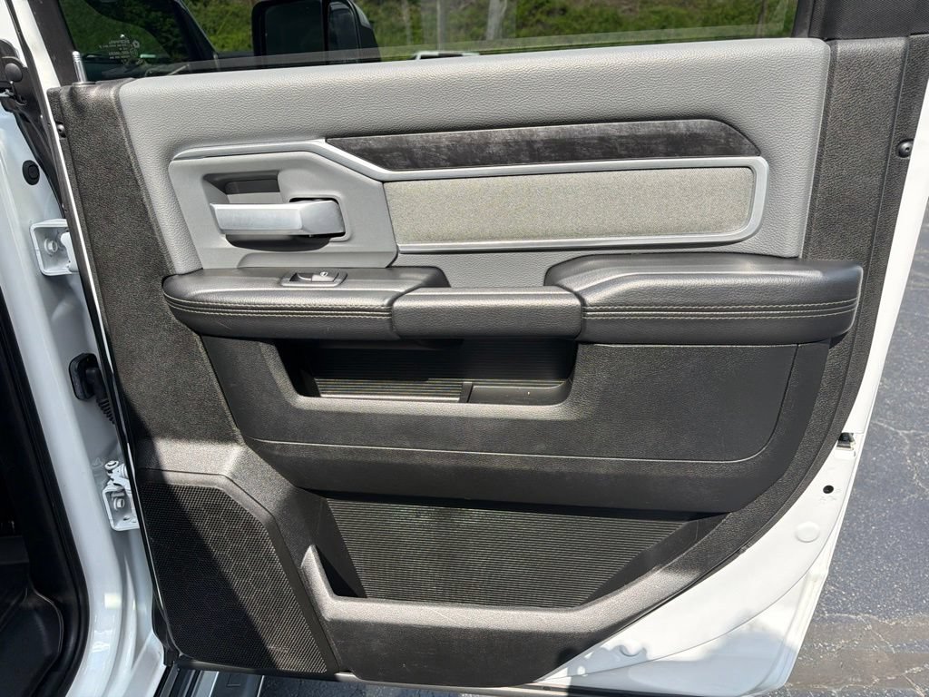 Used 2022 RAM 2500 Big Horn AWD/4WD image 13