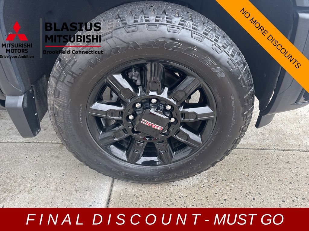 Used 2025 GMC Sierra 2500 AT4 w/ AT4 Premium Plus Package image 6