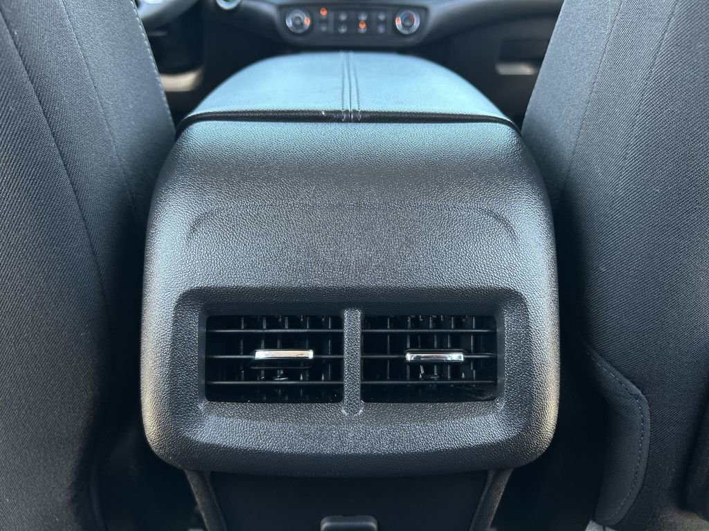 Used 2022 GMC Terrain SLE FWD image 21