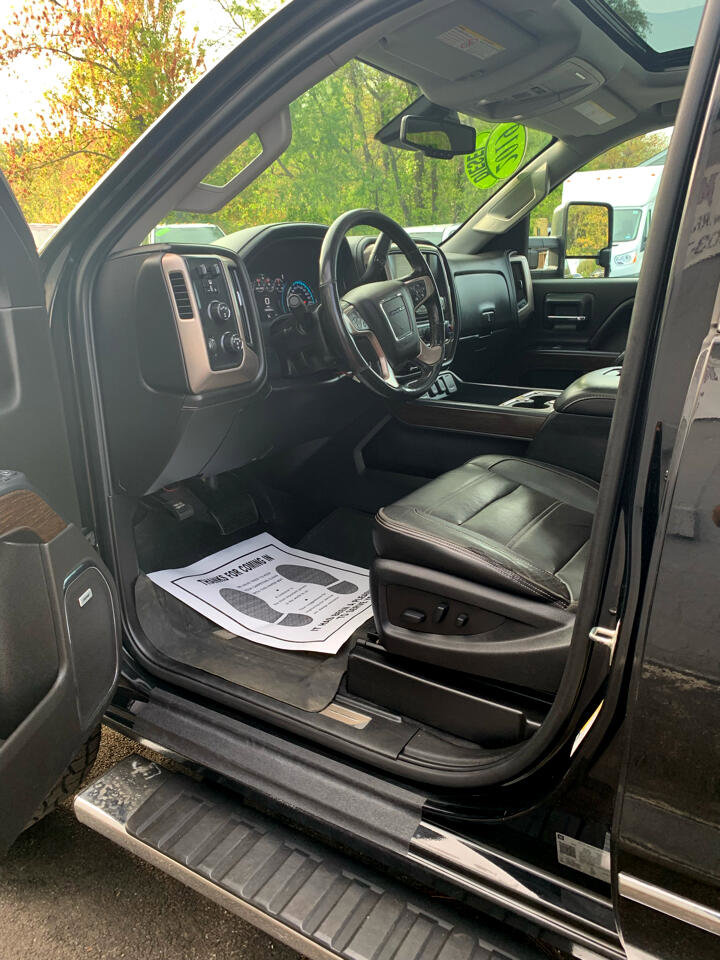Used 2019 GMC Sierra 3500 Denali w/ Duramax Plus Package image 8