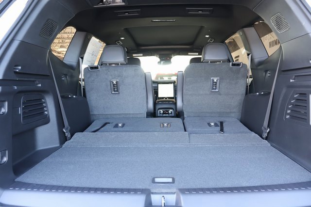 New 2025 GMC Acadia AT4 w/ Luxury Package image 20