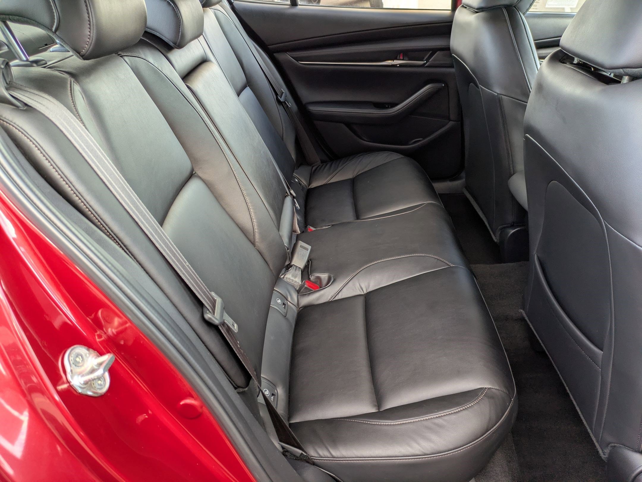 Used 2021 MAZDA MAZDA3 s image 26