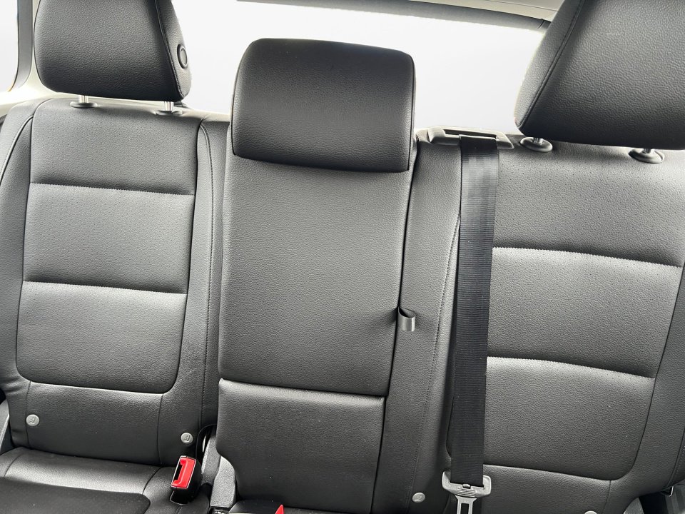 Used 2017 Volkswagen Tiguan S image 15