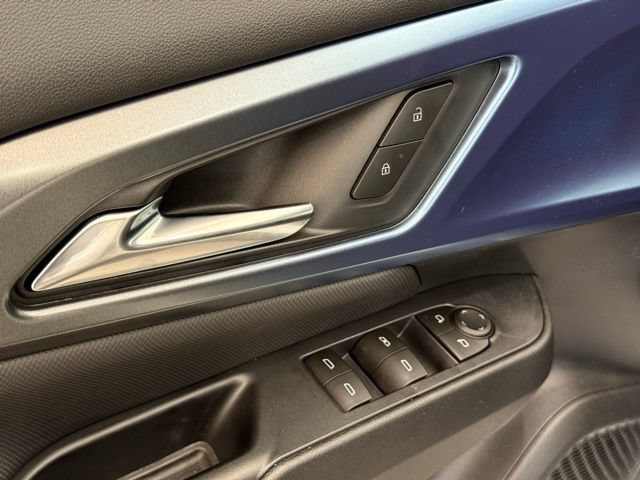 New 2026 Chevrolet Equinox EV LT AWD/4WD image 15