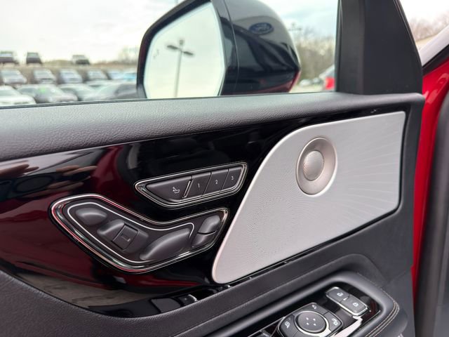 Used 2025 Lincoln Aviator Reserve w/ Equipment Group 201A image 24