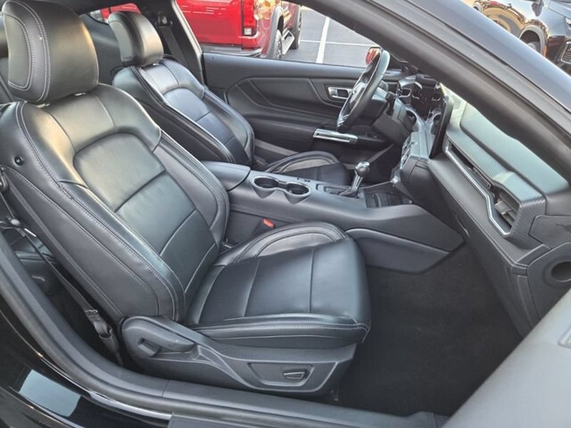 Used 2024 Ford Mustang Premium RWD image 7
