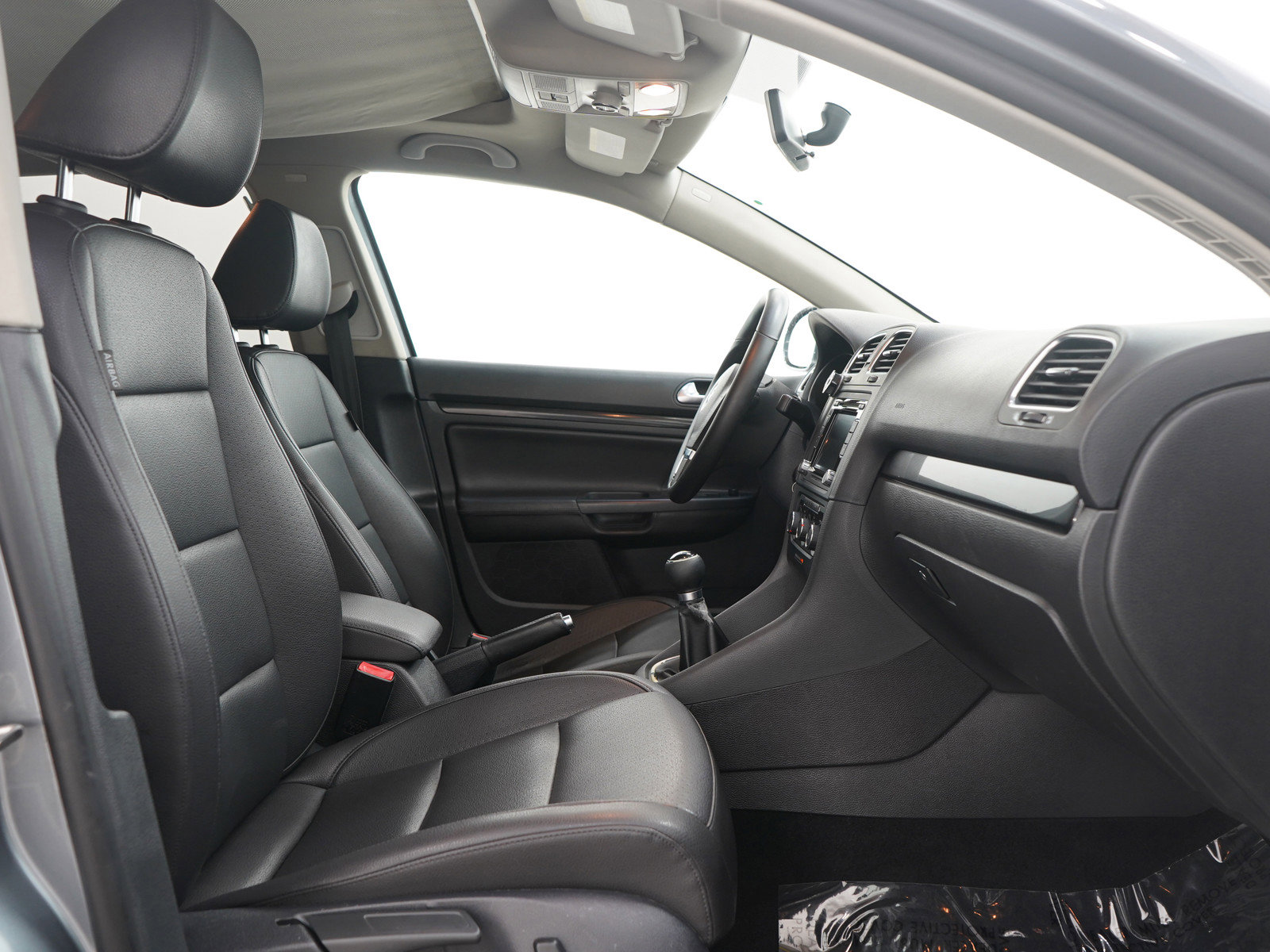 Used 2011 Volkswagen Jetta TDI image 12