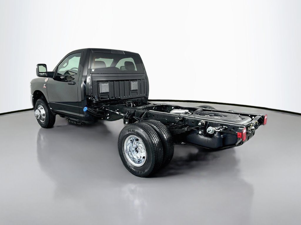 New 2026 RAM 3500 Tradesman w/ Chrome Appearance Group A AWD/4WD image 5