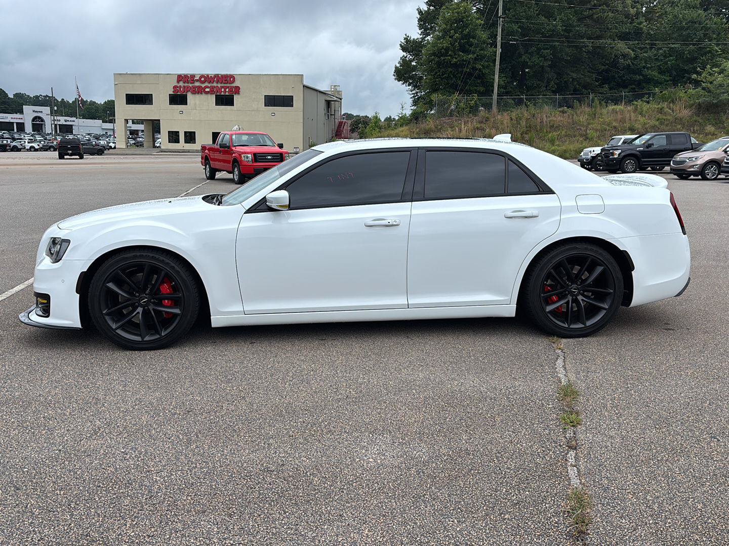 Used 2023 Chrysler 300 C RWD image 5