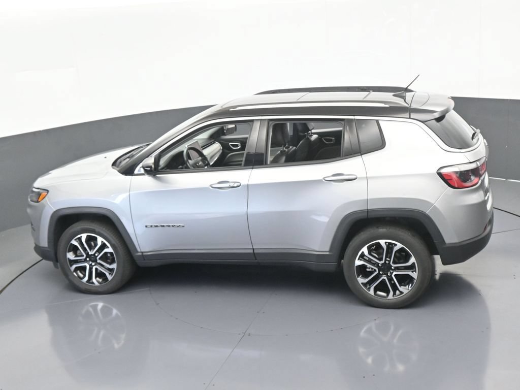 Used 2022 Jeep Compass Limited w/ Sun and Sound Group AWD/4WD image 46