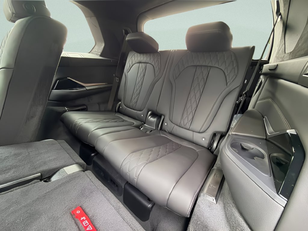 New 2027 BMW X7 M60i AWD/4WD image 22