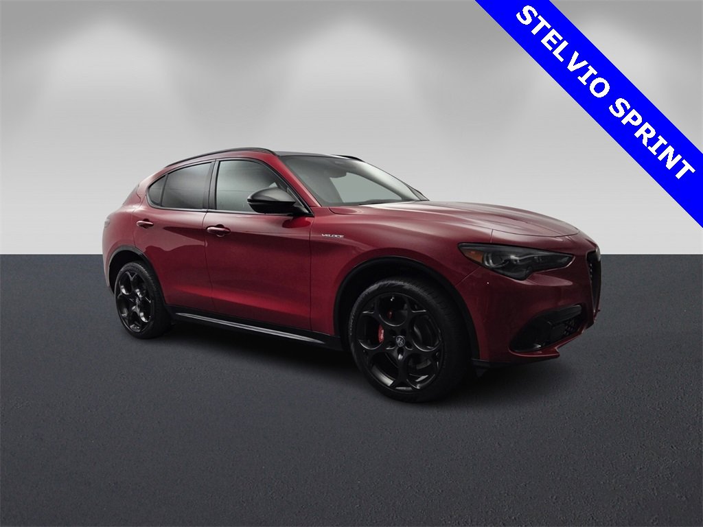 Used 2025 Alfa Romeo Stelvio Sprint w/ Veloce Package