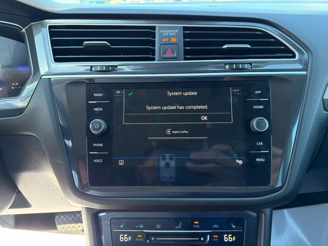 Used 2024 Volkswagen Tiguan SE AWD/4WD image 25