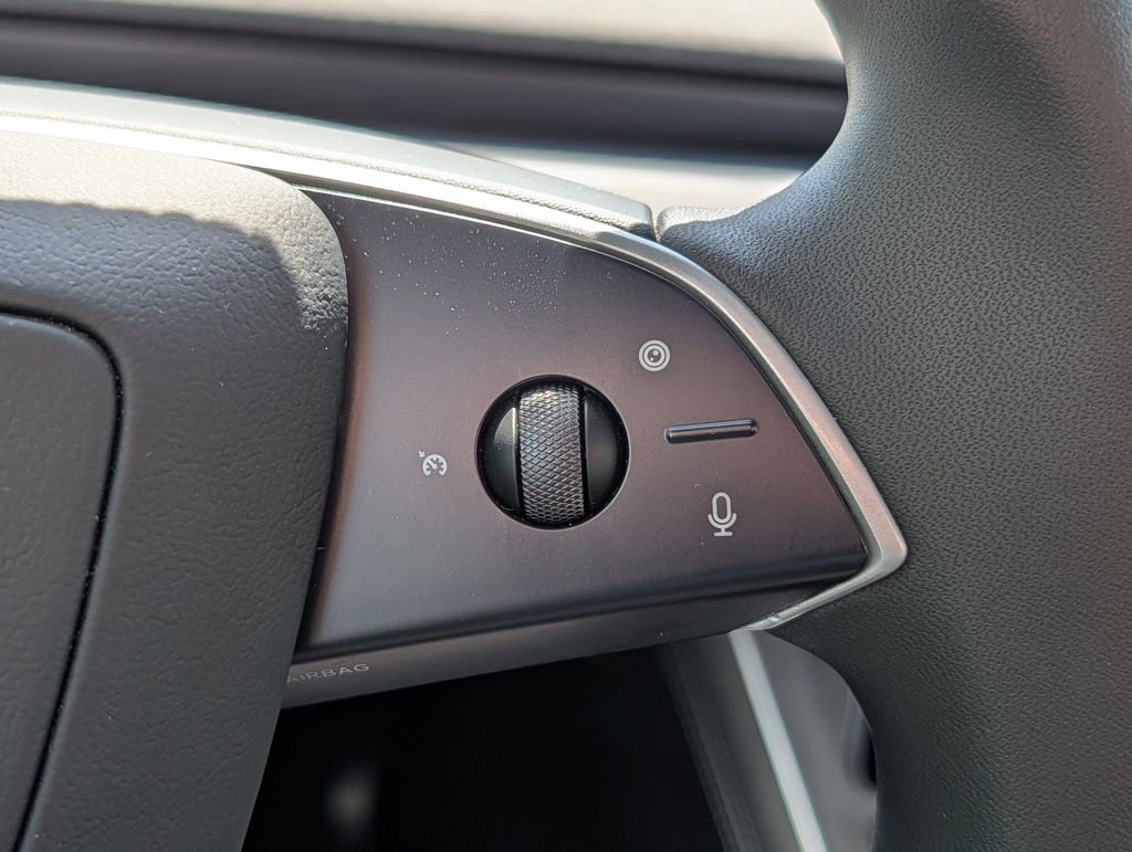Used 2026 Tesla Model Y Long Range AWD/4WD image 38
