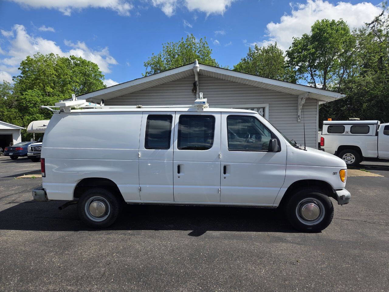 Used 2001 Ford E-250 and Econoline 250 RWD image 8